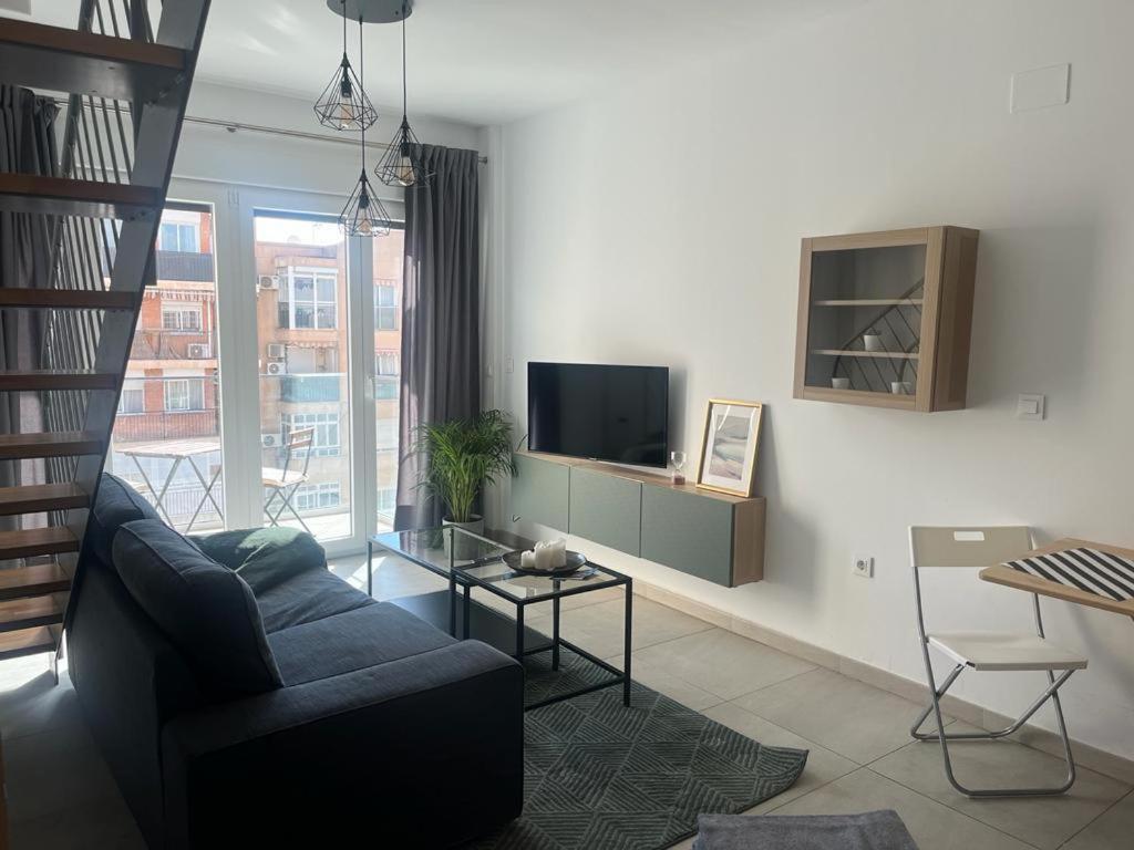 Love Rent4 Malaga Loft מראה חיצוני תמונה