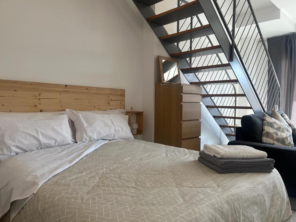 Love Rent4 Malaga Loft מראה חיצוני תמונה