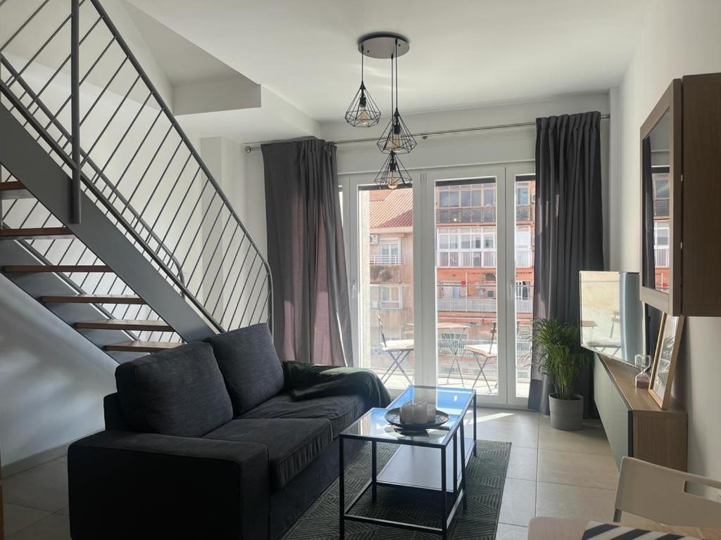 Love Rent4 Malaga Loft מראה חיצוני תמונה