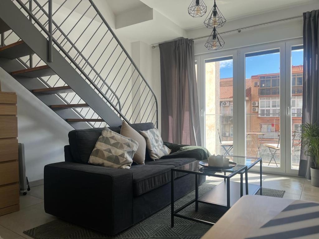 Love Rent4 Malaga Loft מראה חיצוני תמונה